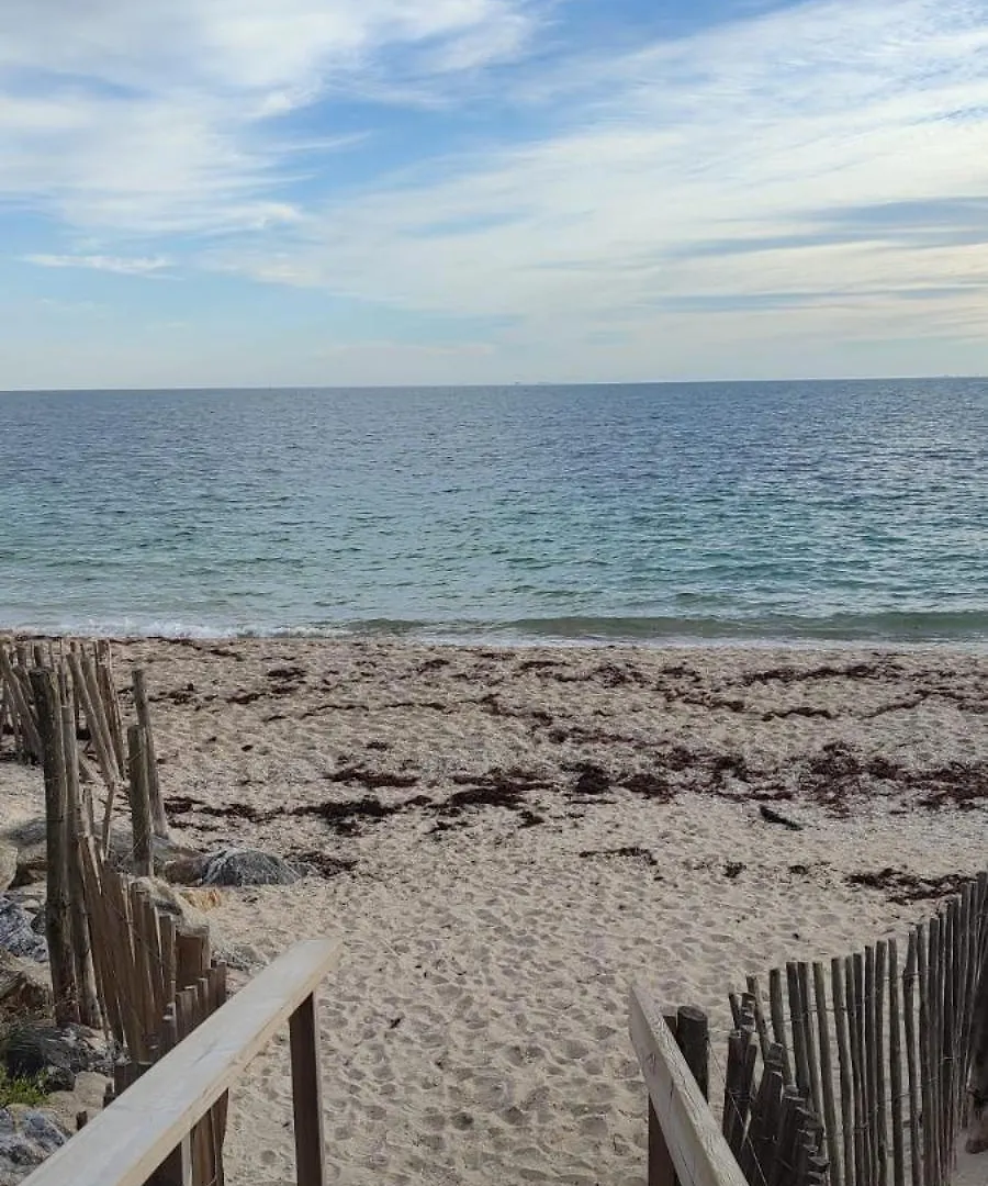 Appartement La Perle De L'Ocean, A Deux Pas De La Mer Sans Route A Traverser, Parking Prive, Piscine Arzon